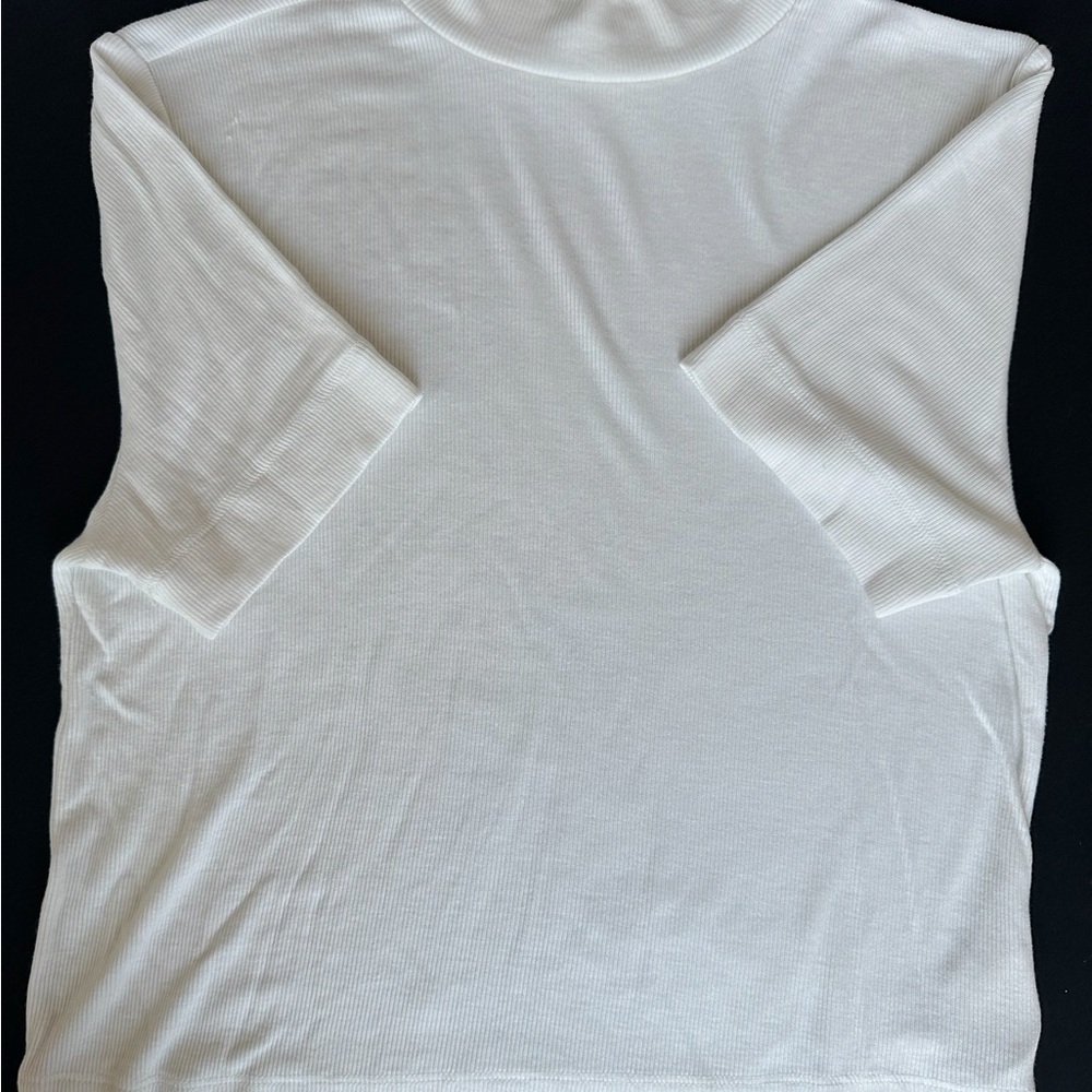 Aritzia White Short Sleeve Tee